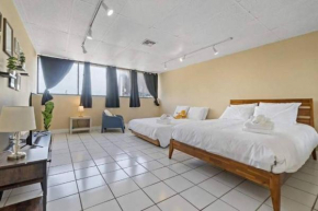 Cozy 1BR Beachside Getaway for 4 Guests